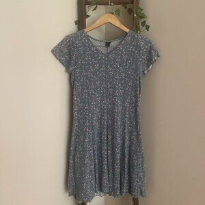 Blue Floral Ribbed Mini Dress – Soft Knit Cap Sleeve